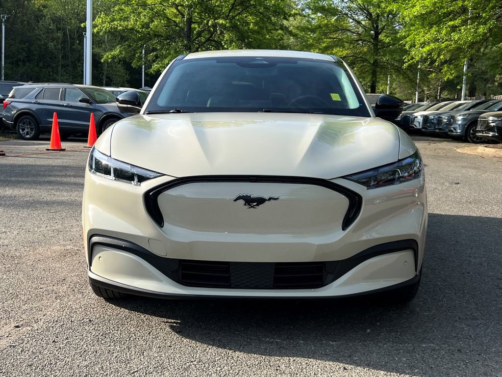 Used 2025 Ford Mustang Mach-E Premium image 2