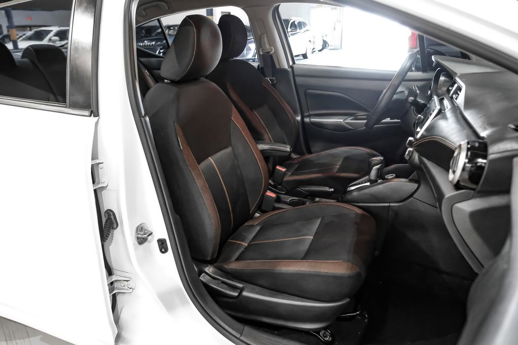 Used 2020 Nissan Versa SR w/ Convenience Package FWD image 31