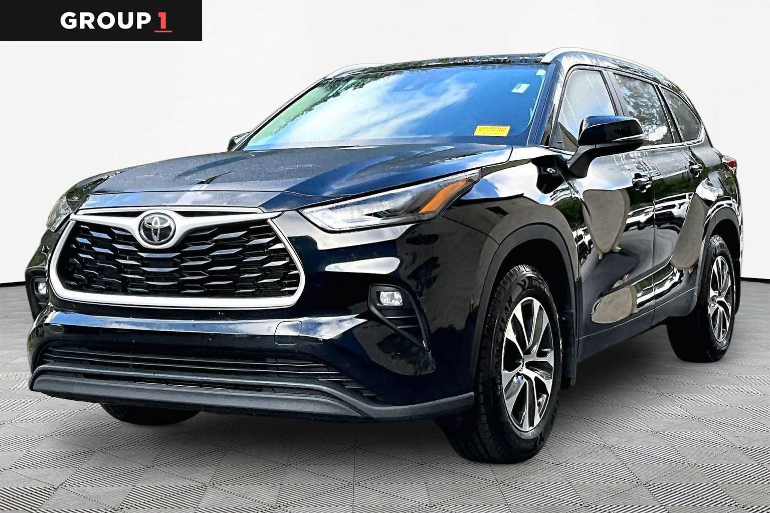 Used 2023 Toyota Highlander XLE