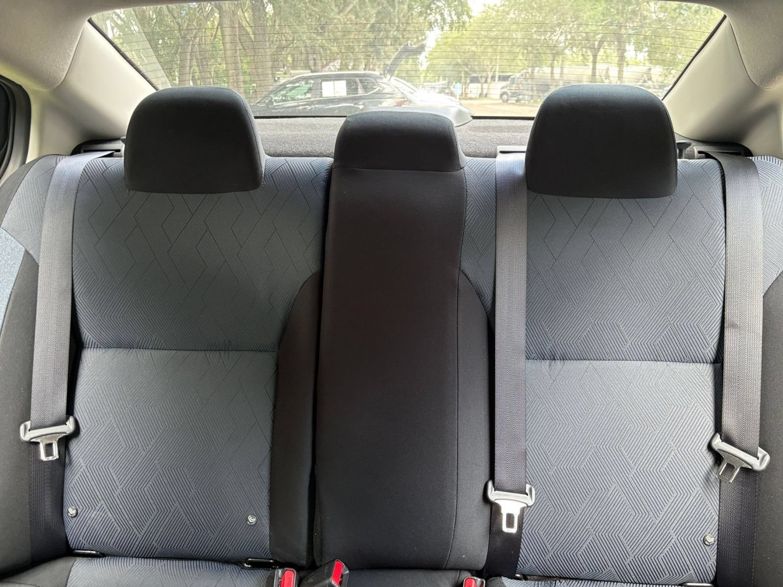 Used 2025 Nissan Versa SV FWD image 35