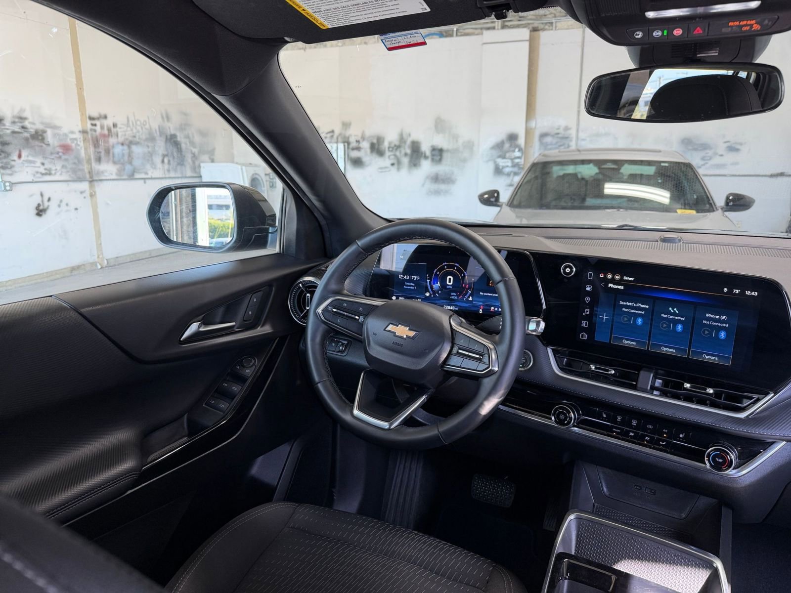 Used 2025 Chevrolet Equinox LT image 33