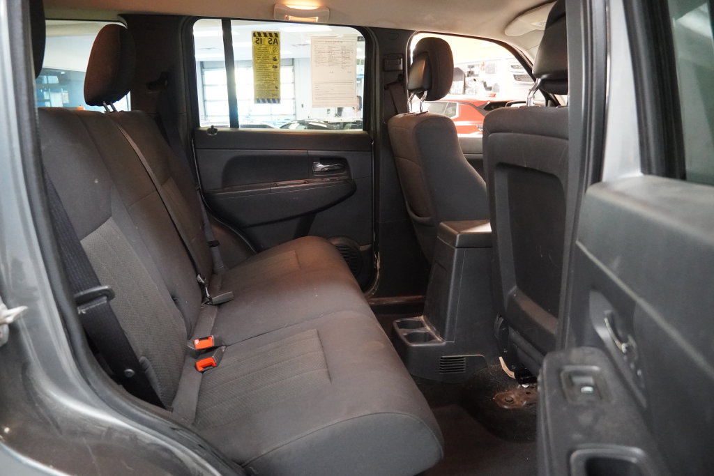 Used 2012 Jeep Liberty Sport AWD/4WD image 30