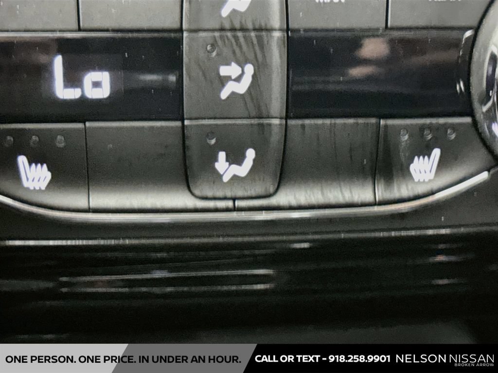 Used 2025 Chevrolet Trax LT w/ Driver Confidence Package FWD image 20