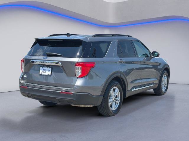 Certified 2022 Ford Explorer XLT RWD image 3