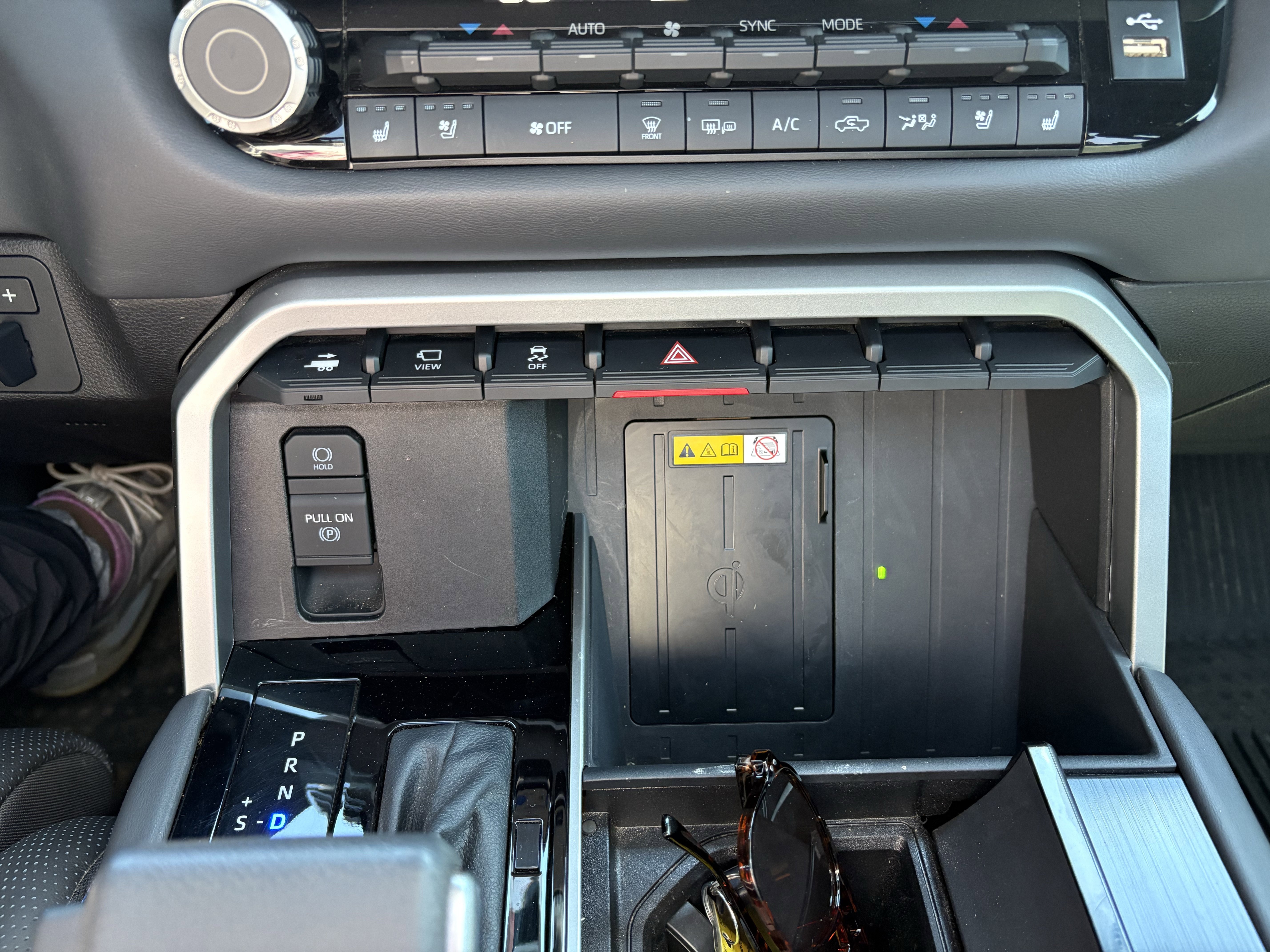 Used 2024 Toyota Tundra Platinum image 11