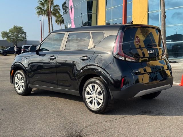 Certified 2025 Kia Soul LX image 3