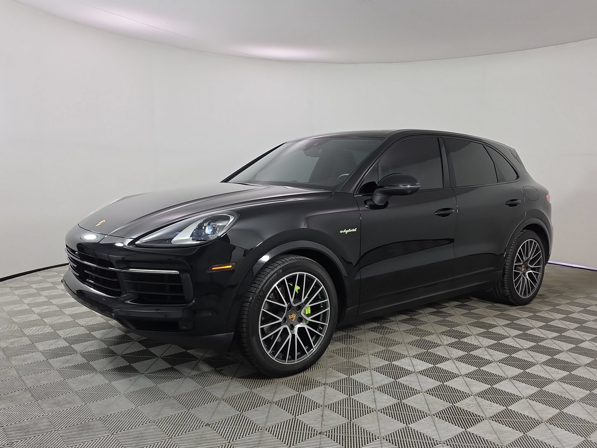 Used 2019 Porsche Cayenne E-Hybrid AWD/4WD image 3