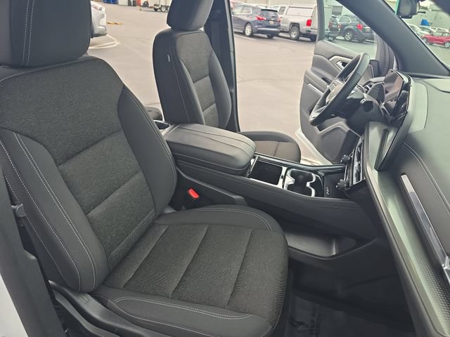 Used 2024 Chevrolet Traverse LT w/ LPO, Floor Liner Package FWD image 13