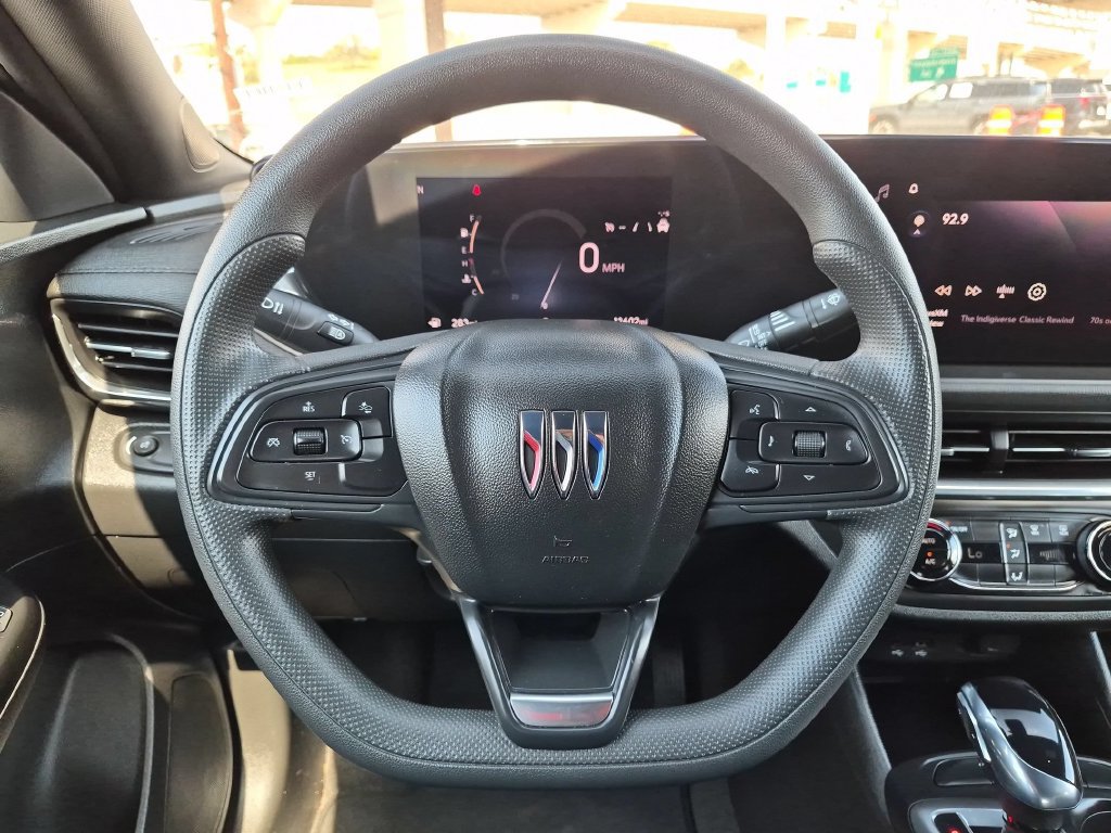 Used 2026 Buick Envista Preferred FWD image 23