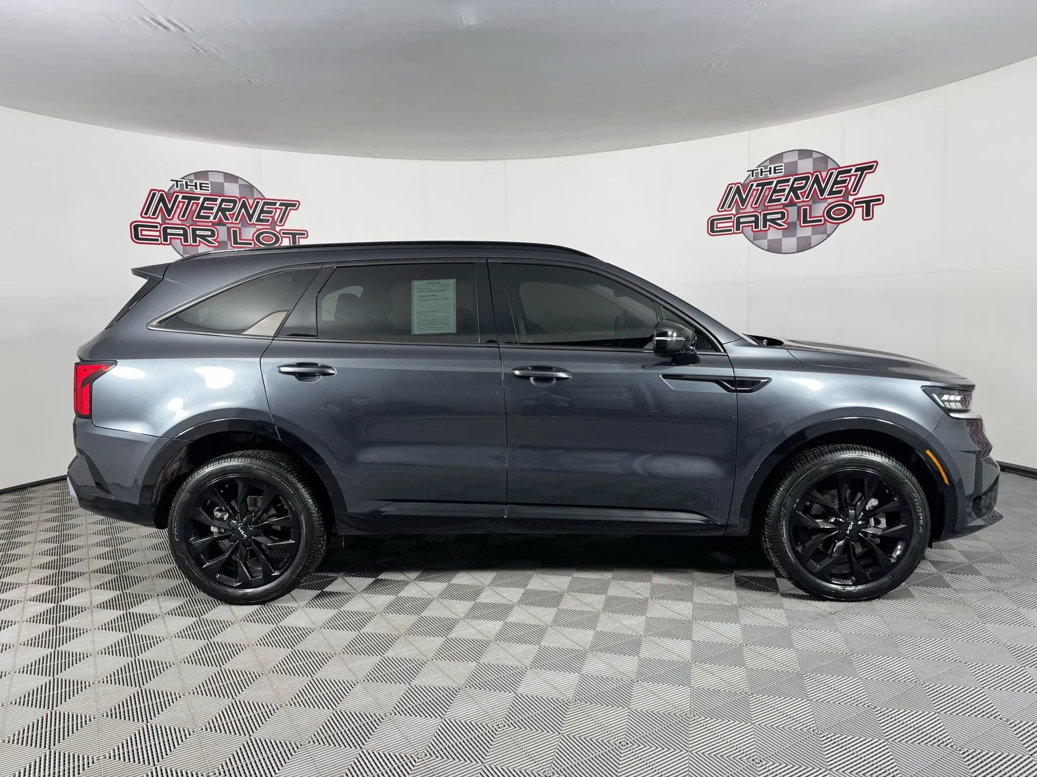 Used 2022 Kia Sorento SX image 8