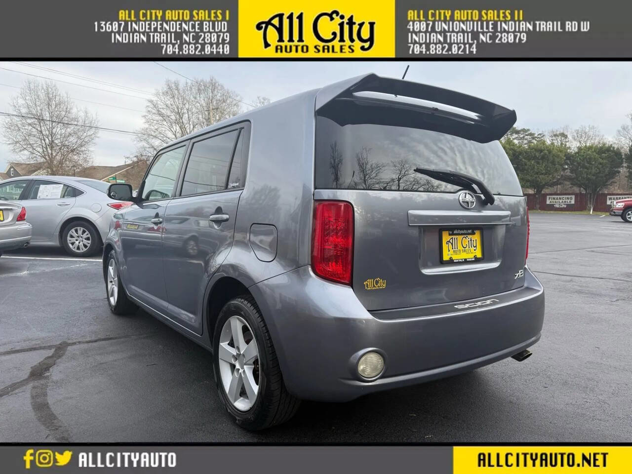 Used 2010 Scion xB image 5