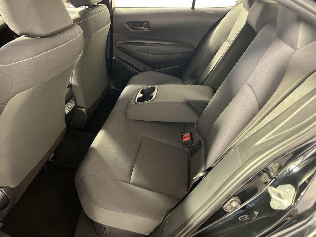 Used 2025 Toyota Corolla LE FWD image 23