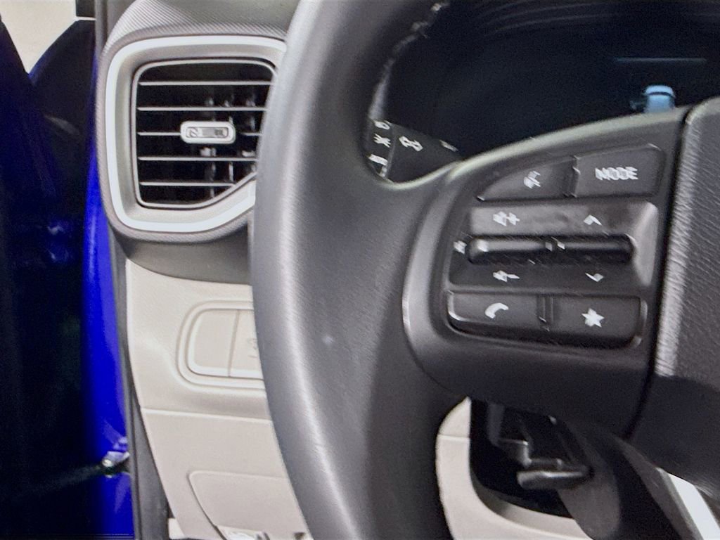 Certified 2024 Hyundai Venue SEL image 22