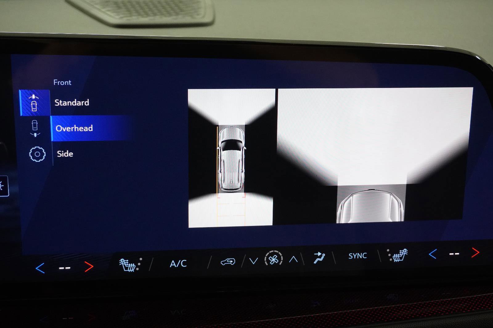 New 2026 Chevrolet Traverse Z71 w/ Enhanced Driving Package image 35