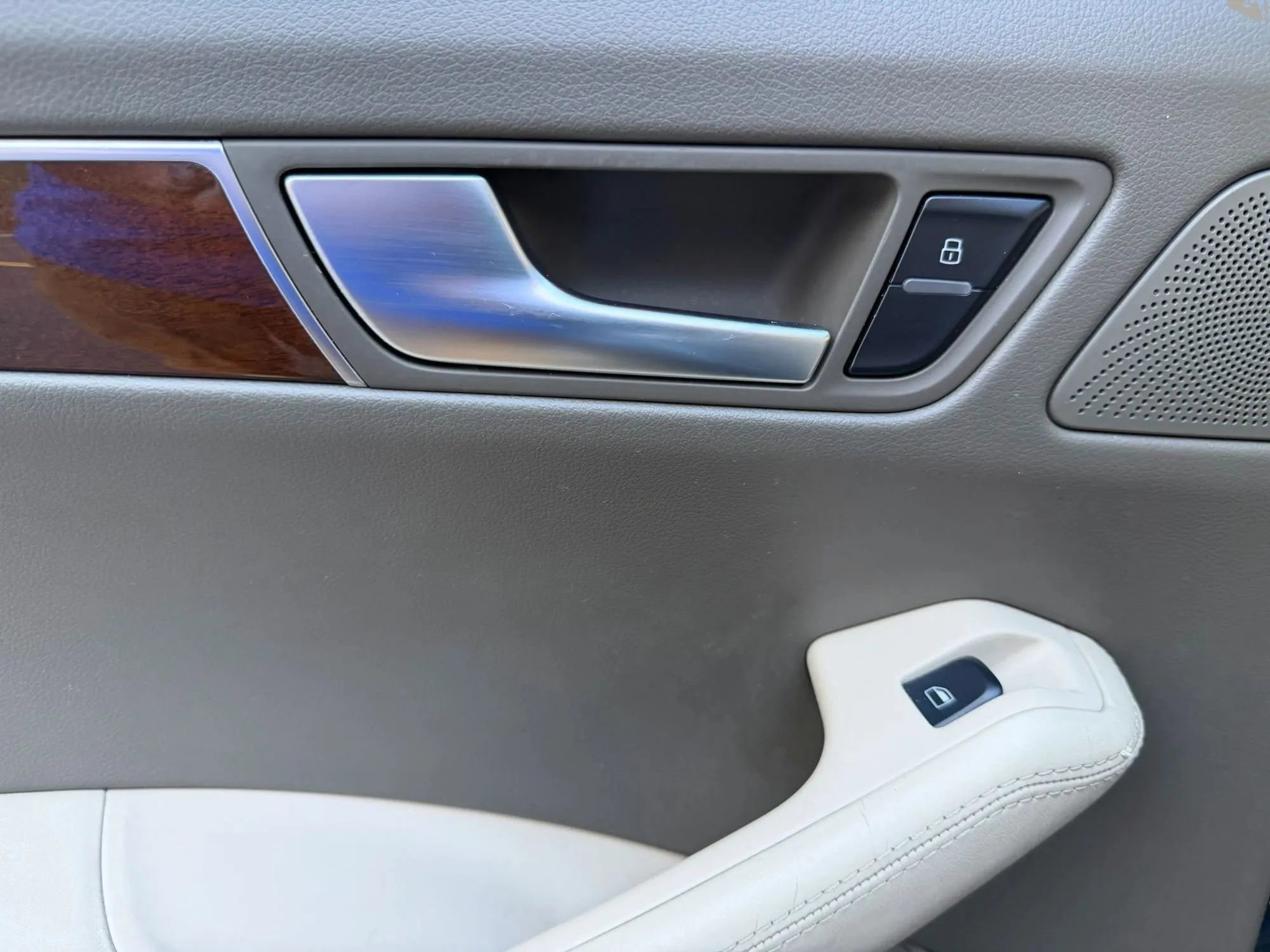 Used 2012 Audi Q5 3.2 Prestige image 35