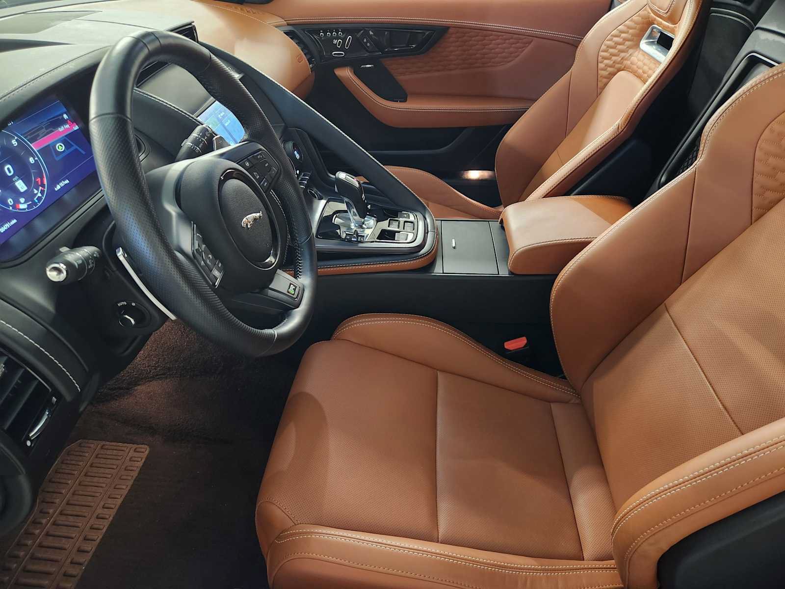 Used 2023 Jaguar F-TYPE R AWD/4WD image 13