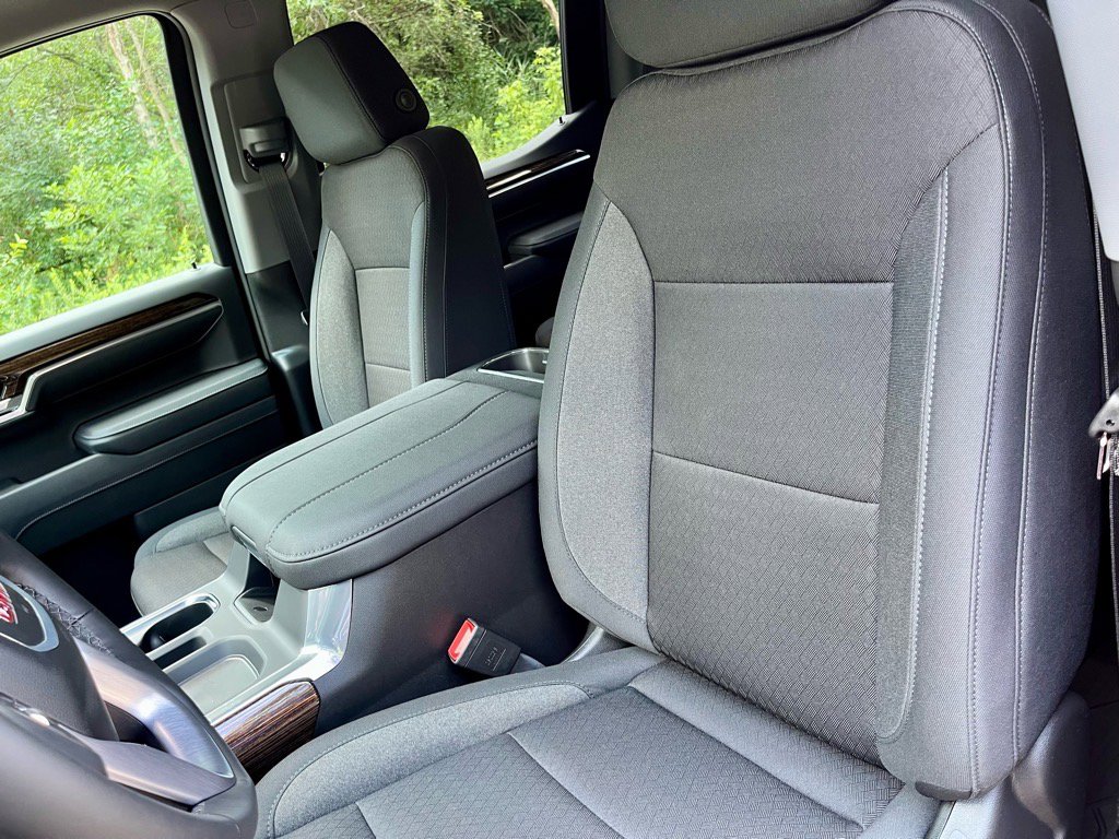 New 2026 GMC Sierra 1500 Elevation w/ LPO, Elevation Black Package image 11