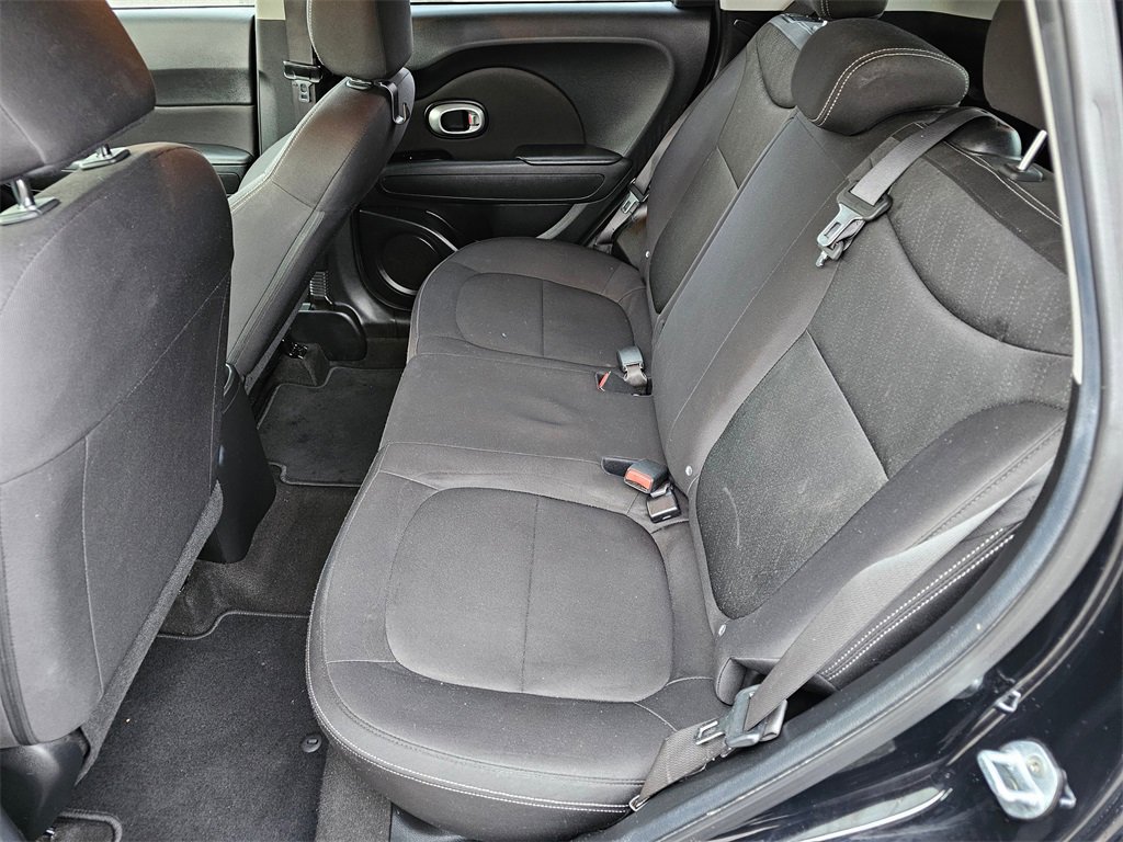 Used 2016 Kia Soul image 10