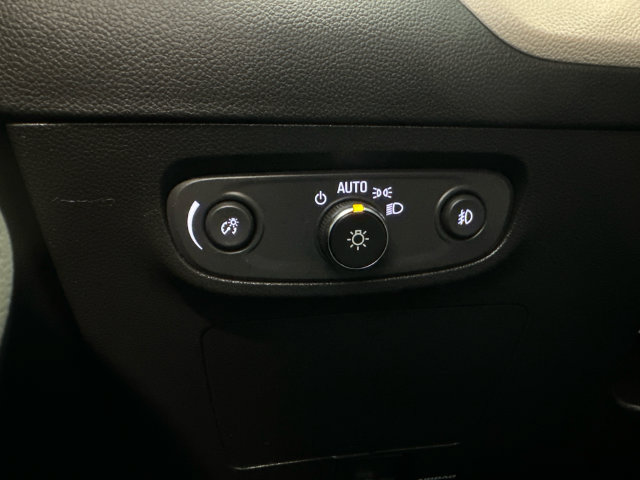 Used 2023 Buick Encore GX Preferred w/ Cold Weather Comfort Package FWD image 21