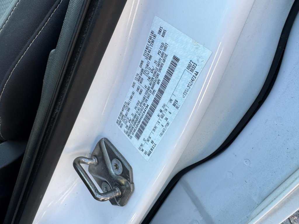 Used 2017 Ford Escape SE w/ Equipment Group 201A FWD image 23