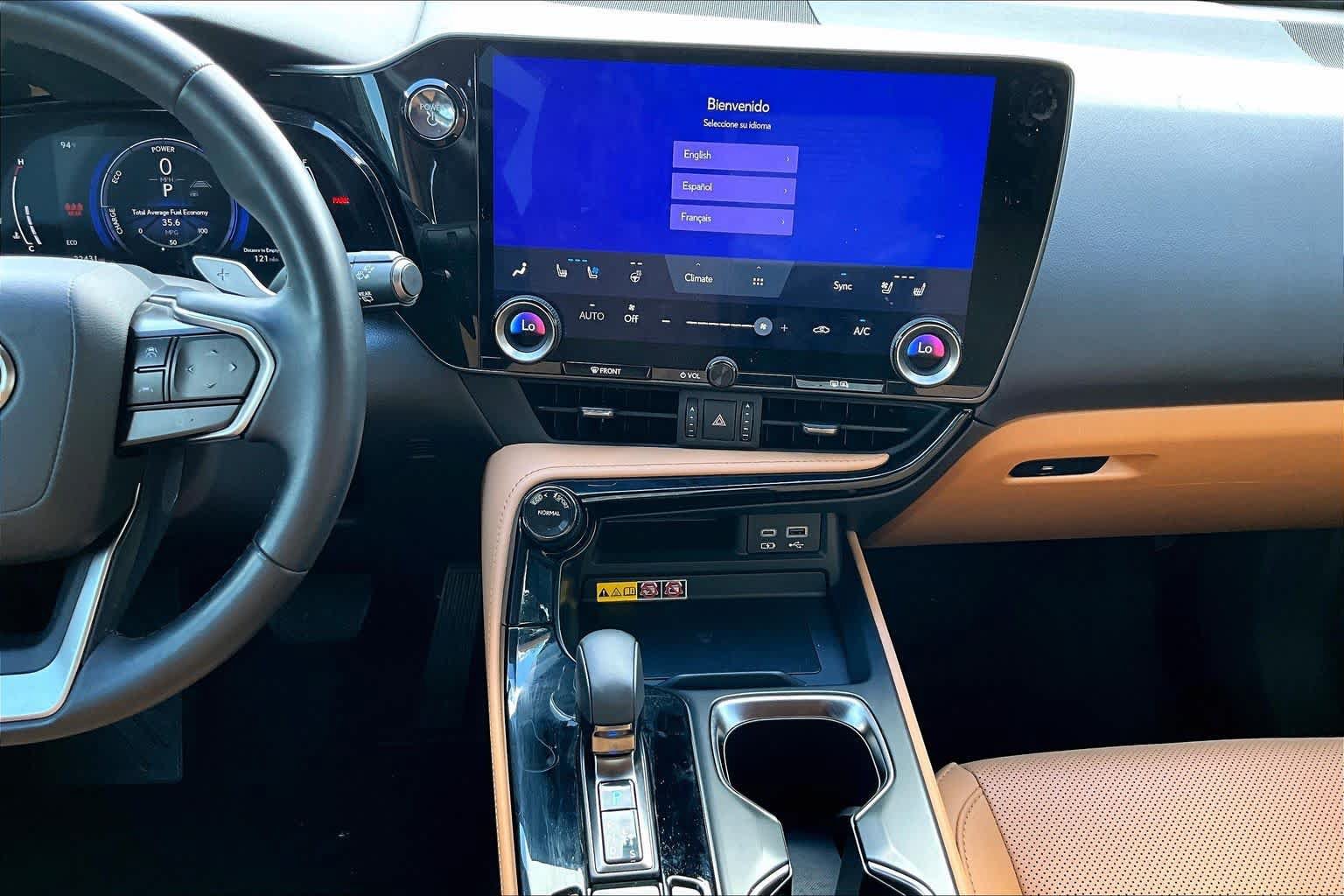 Used 2024 Lexus NX 350h AWD image 7