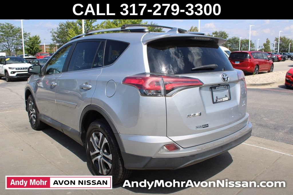 Used 2016 Toyota RAV4 LE AWD/4WD image 5