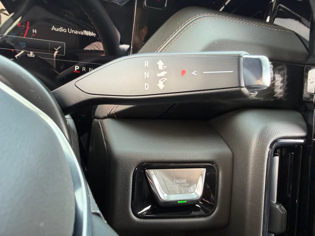 New 2026 GMC Yukon XL AT4 w/ AT4 Premium Plus Package AWD/4WD image 35