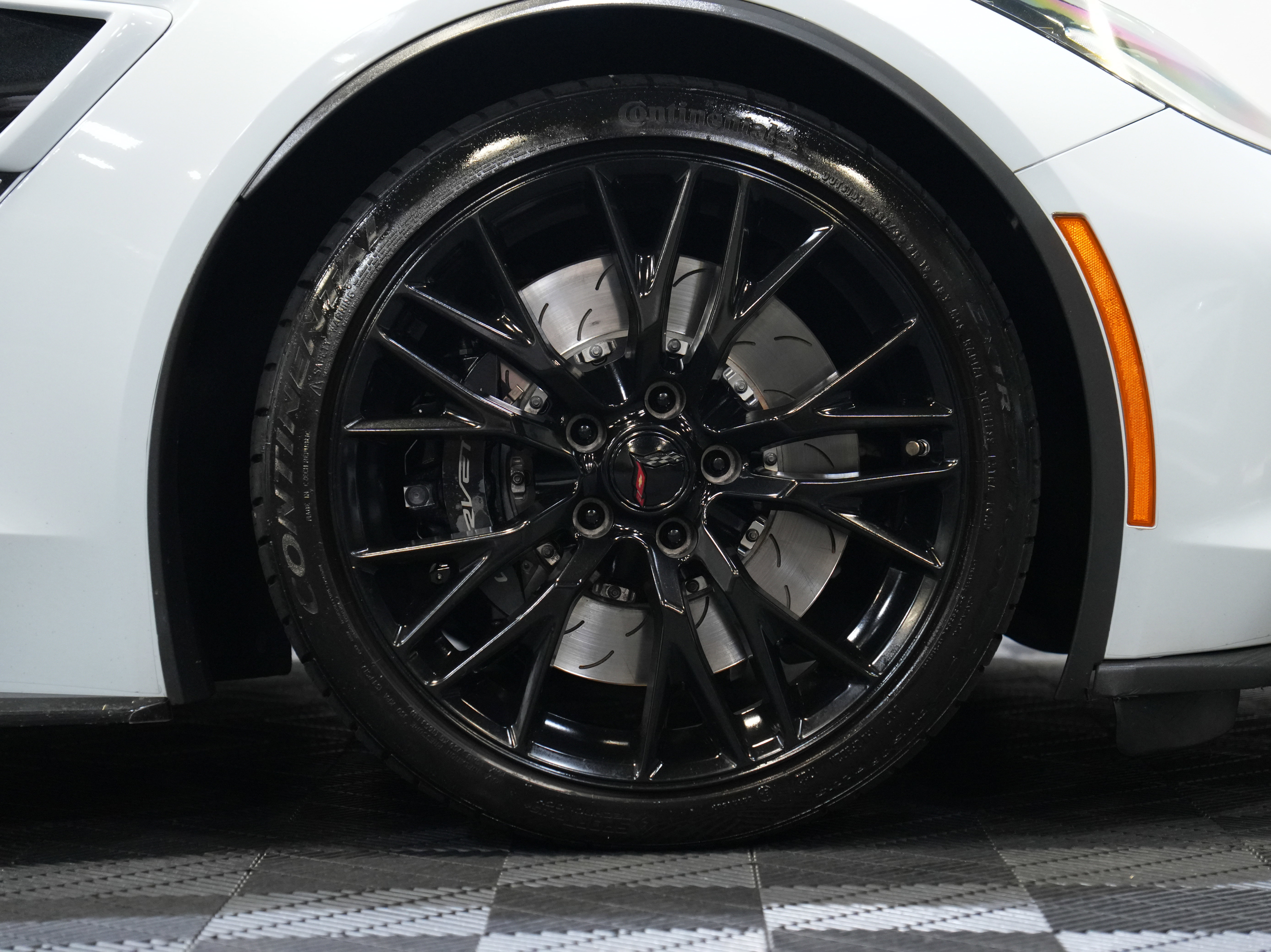 Used 2018 Chevrolet Corvette Grand Sport RWD image 52
