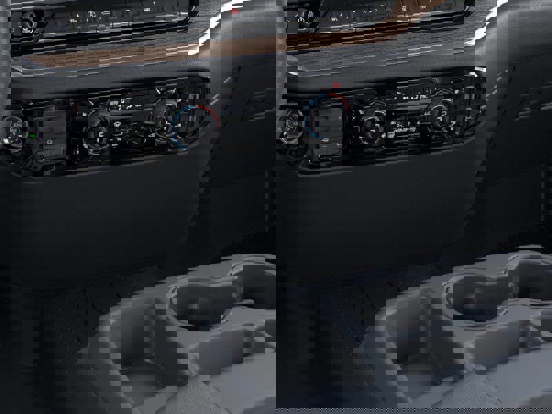 New 2025 Chevrolet Silverado 1500 LT w/ Safety Package image 48