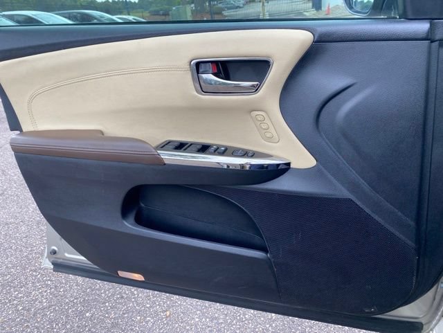 Used 2014 Toyota Avalon XLE Touring FWD image 18