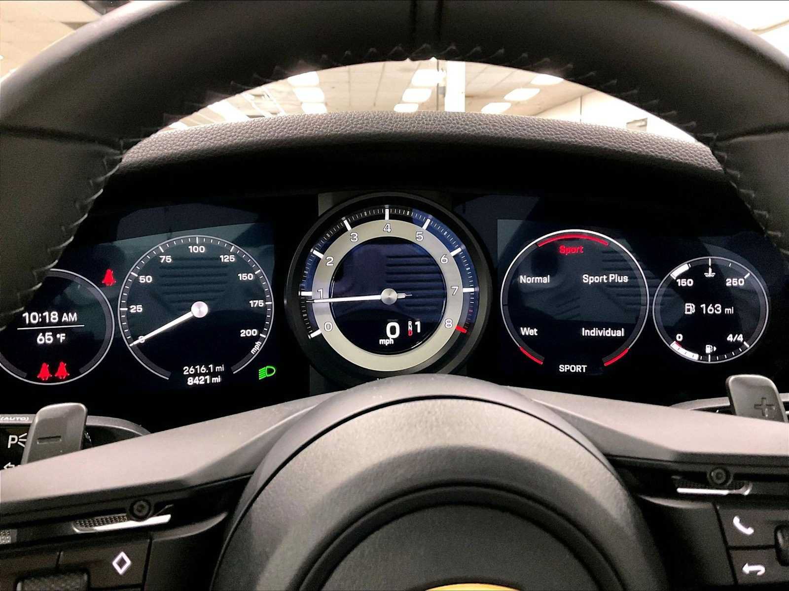 Certified 2024 Porsche 911 Carrera RWD image 29