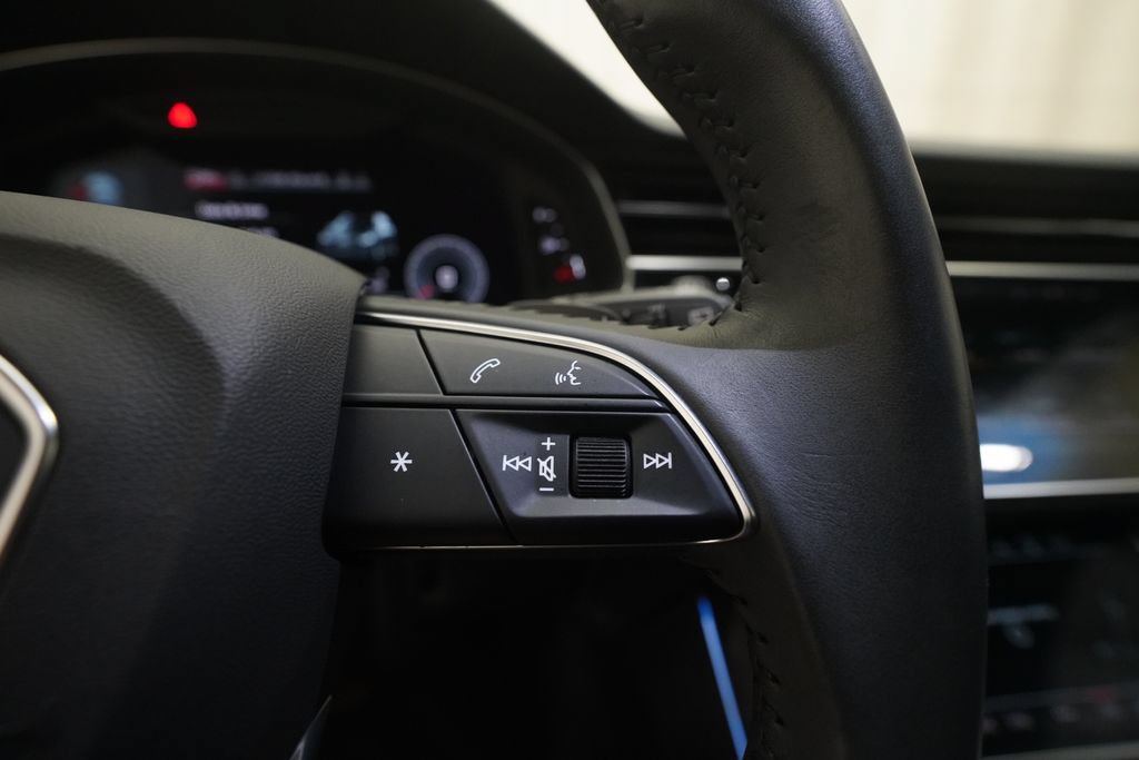 Used 2020 Audi Q7 3.0T Prestige w/ Prestige Package AWD/4WD image 19