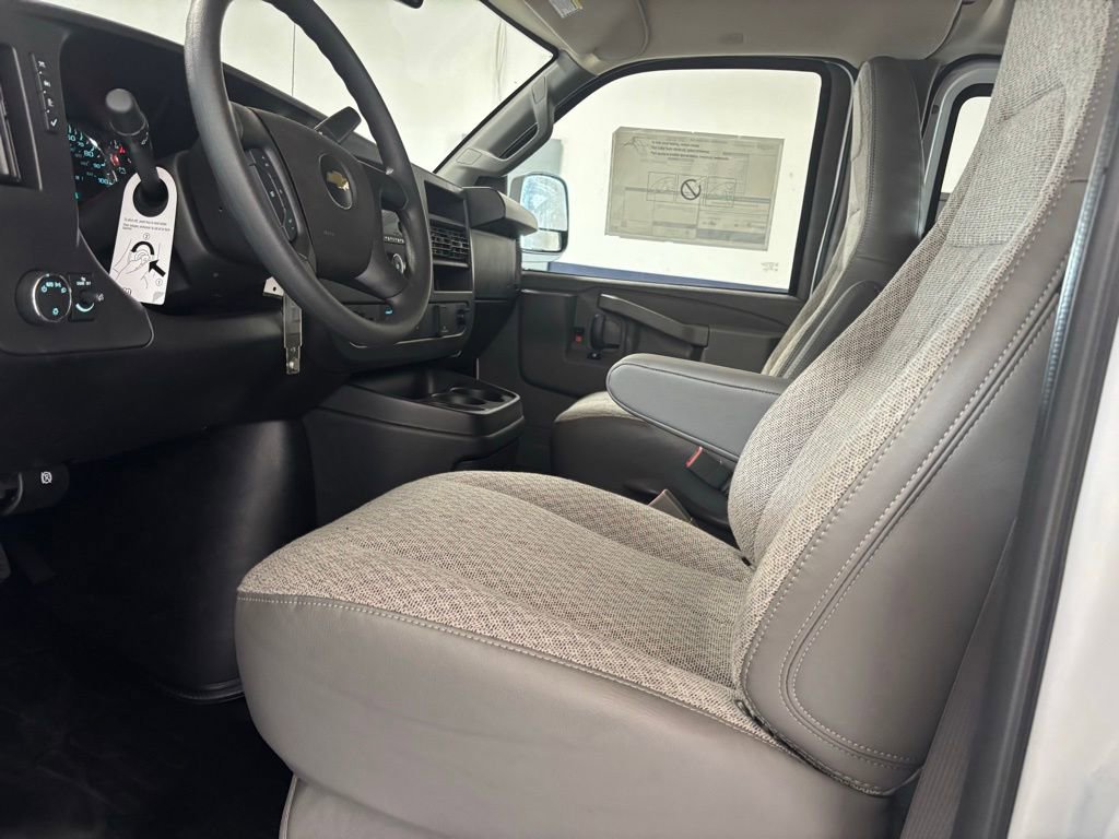 New 2025 Chevrolet Express 2500 Work Van w/ Driver Convenience Package image 36