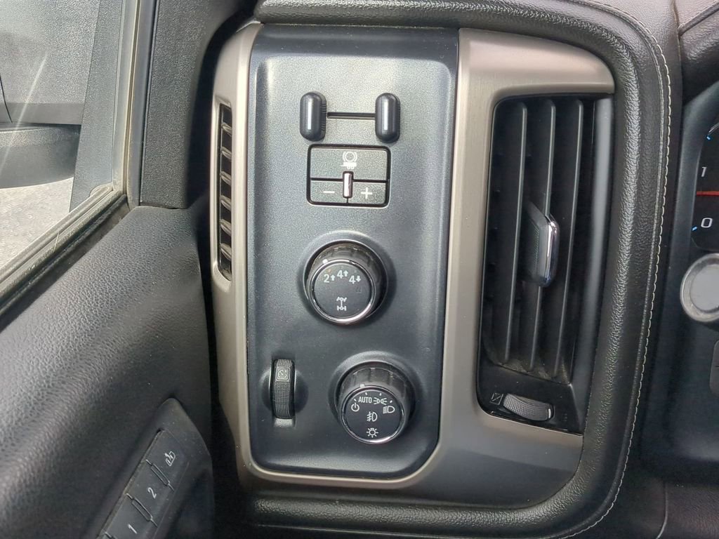 Used 2018 GMC Sierra 2500 Denali w/ Duramax Plus Package image 21