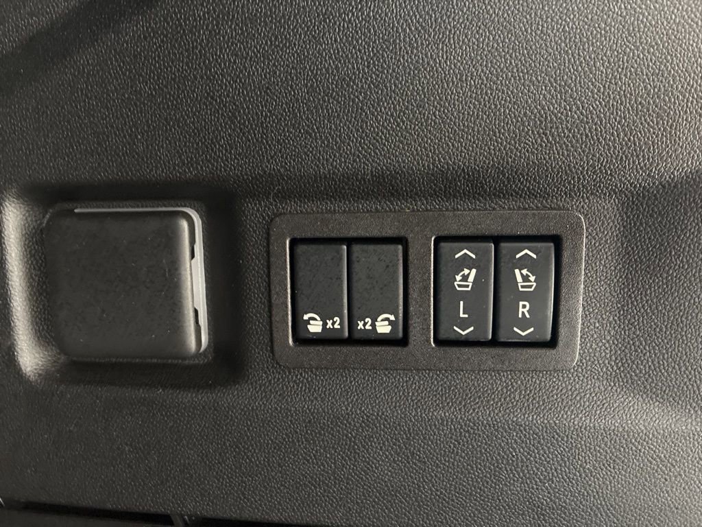 Used 2024 Chevrolet Tahoe RST w/ Luxury Package image 8