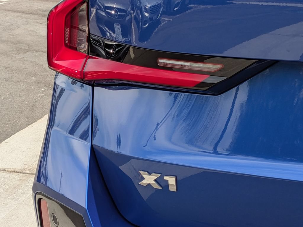 Certified 2025 BMW X1 M35i AWD/4WD image 23