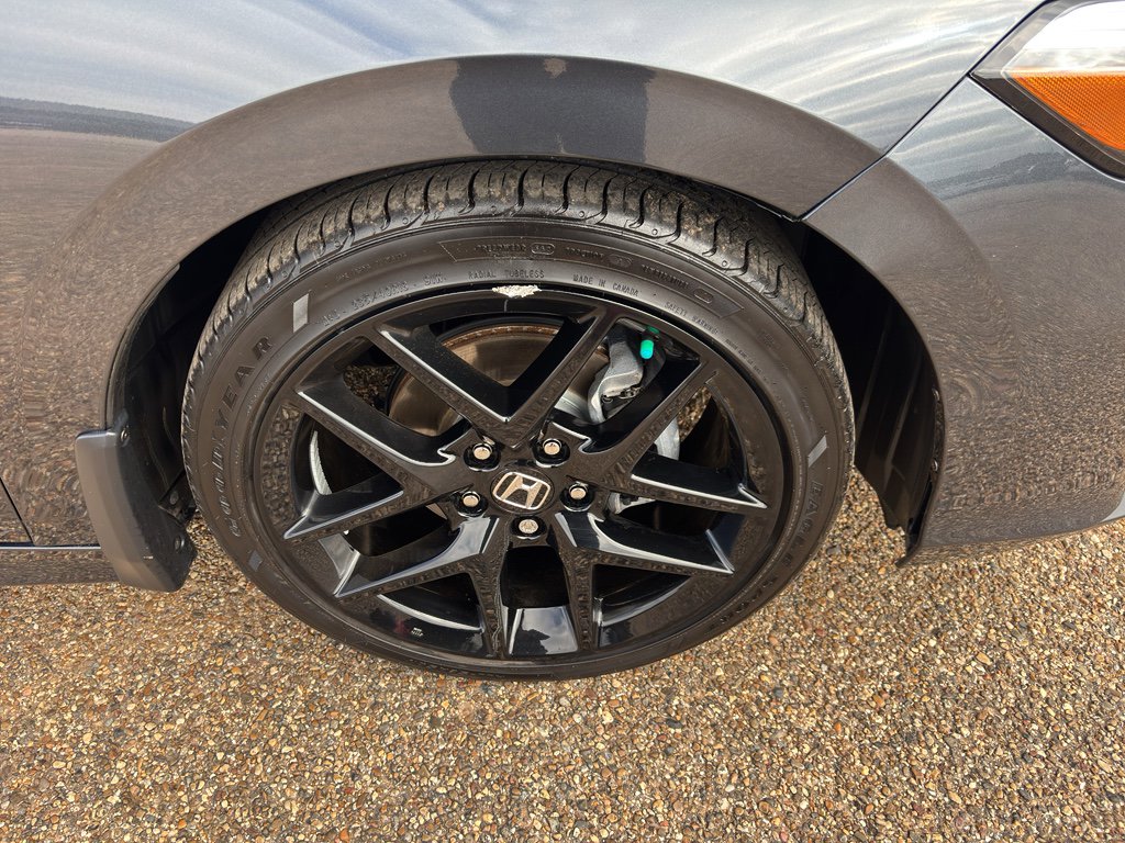 Used 2025 Honda Civic Sport image 9