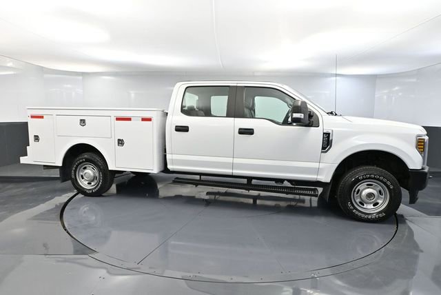 Used 2019 Ford F250 XL w/ Power Equipment Group image 4