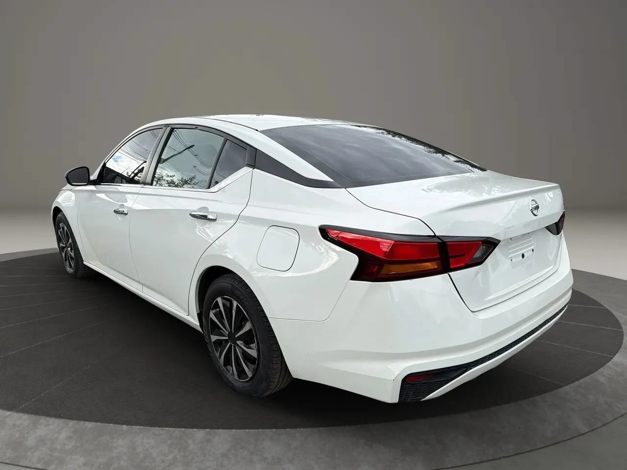 Used 2020 Nissan Altima 2.5 S FWD image 7