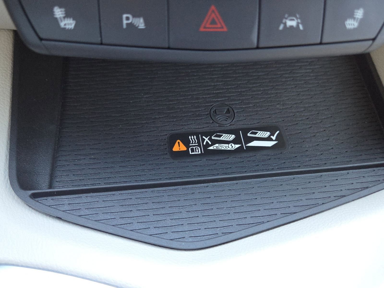 Used 2023 Cadillac CT4 Luxury w/ Sun And Sound Package image 9