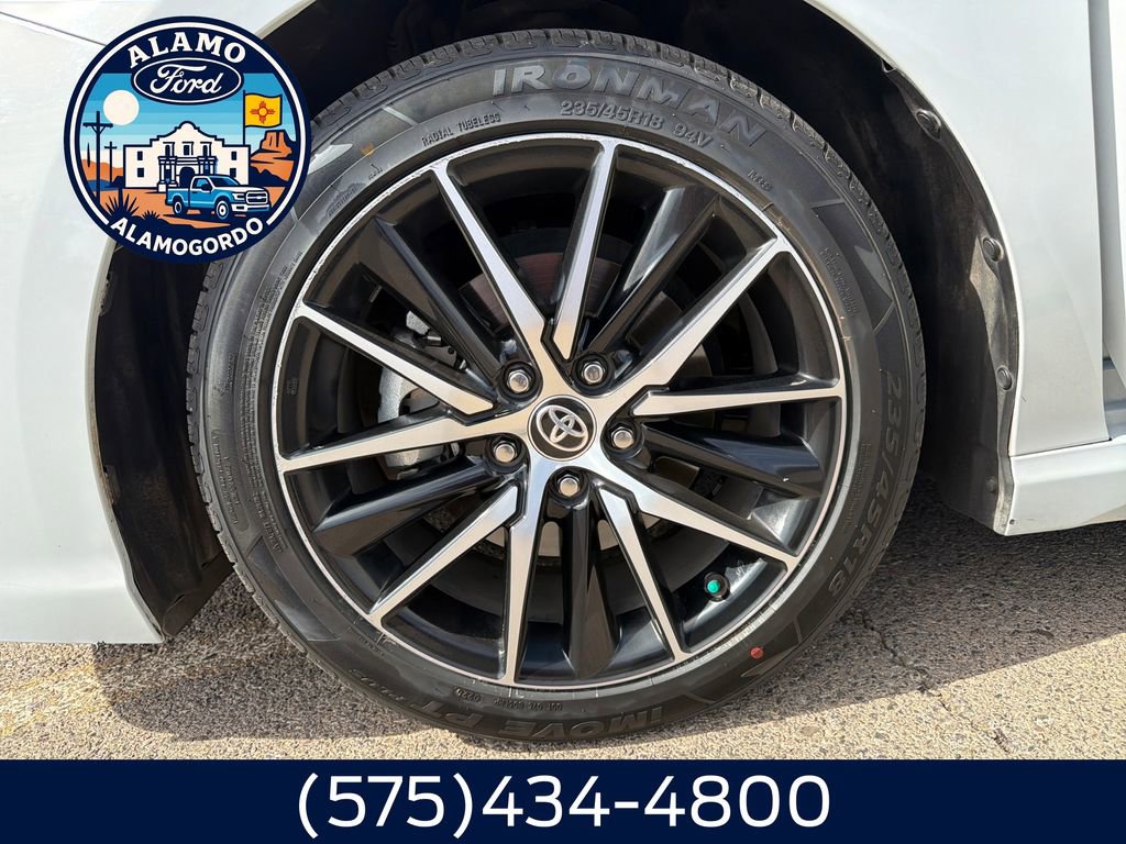 Used 2024 Toyota Camry SE FWD image 25