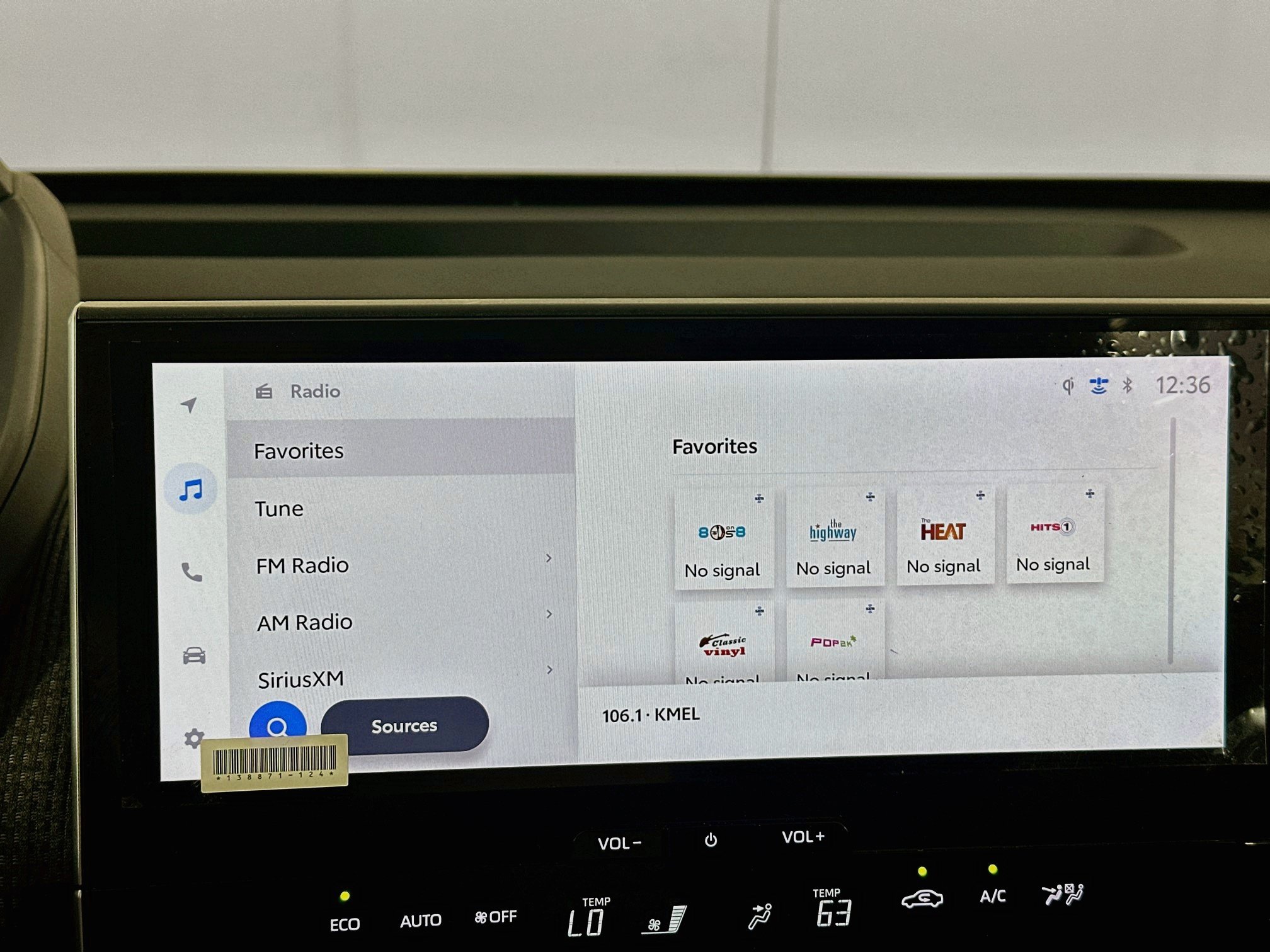 Used 2025 Toyota bZ4X FWD image 19