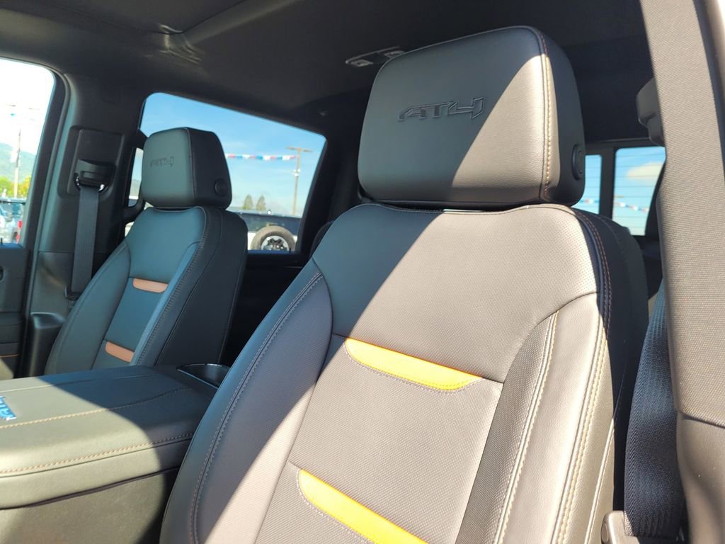 New 2026 GMC Sierra 2500 AT4 w/ AT4 Premium Plus Package AWD/4WD image 12