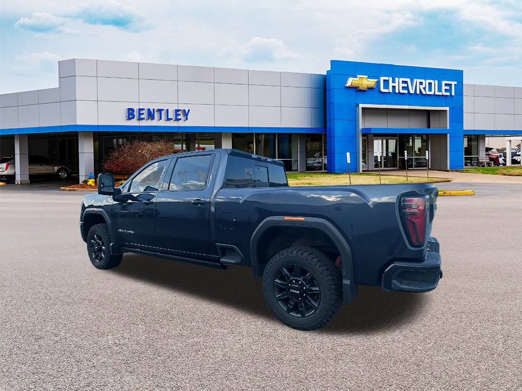 Used 2024 GMC Sierra 2500 AT4 w/ AT4 Premium Plus Package image 3