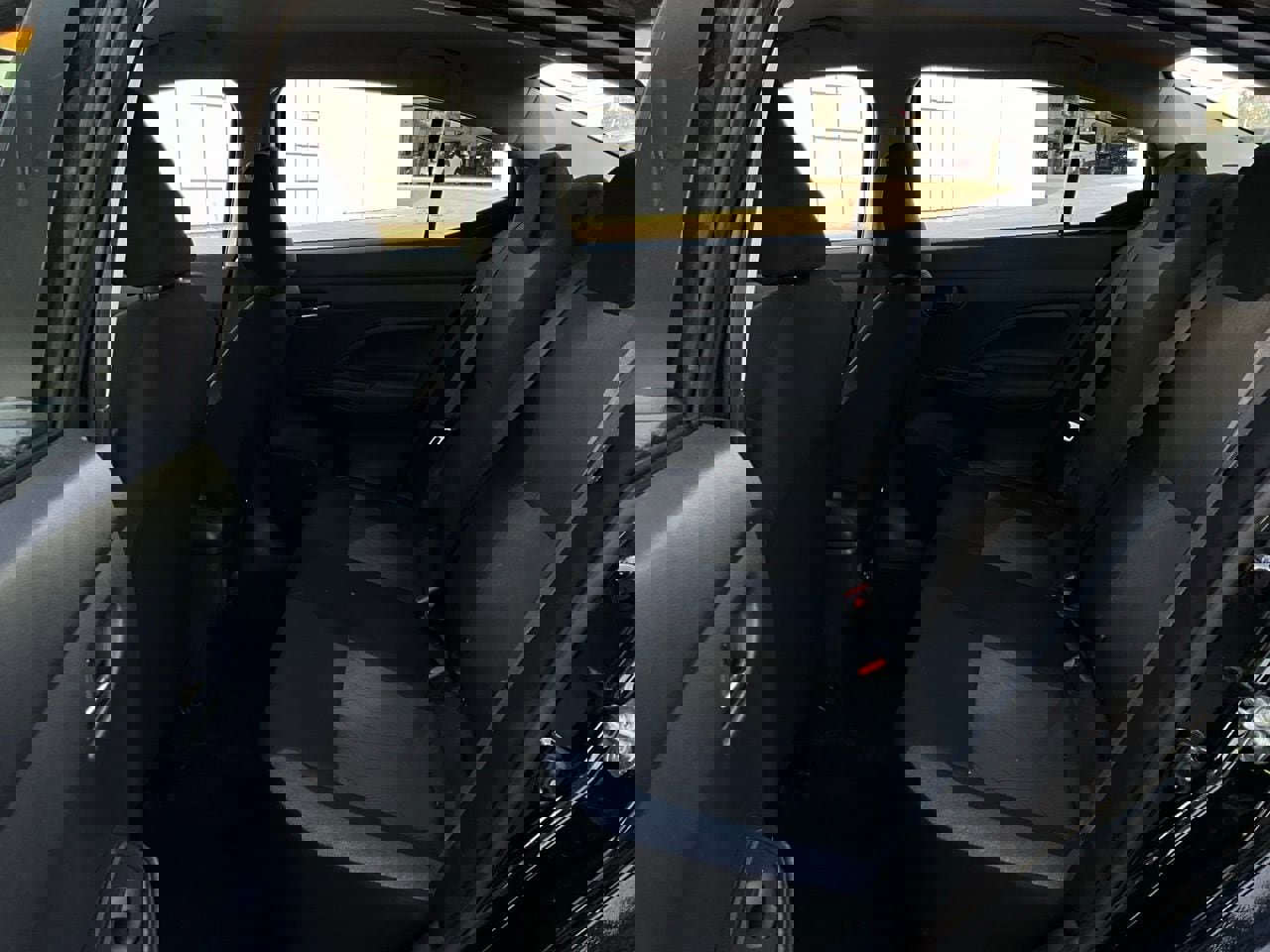 Used 2025 Nissan Versa SV image 11