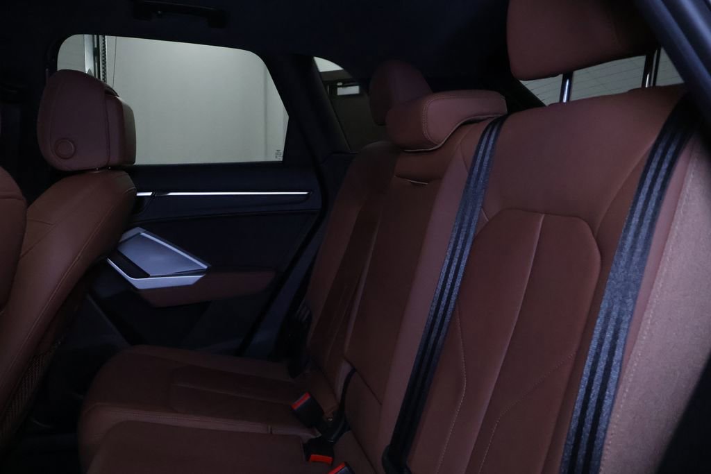 Used 2020 Audi Q3 2.0T Premium w/ Convenience Package image 15