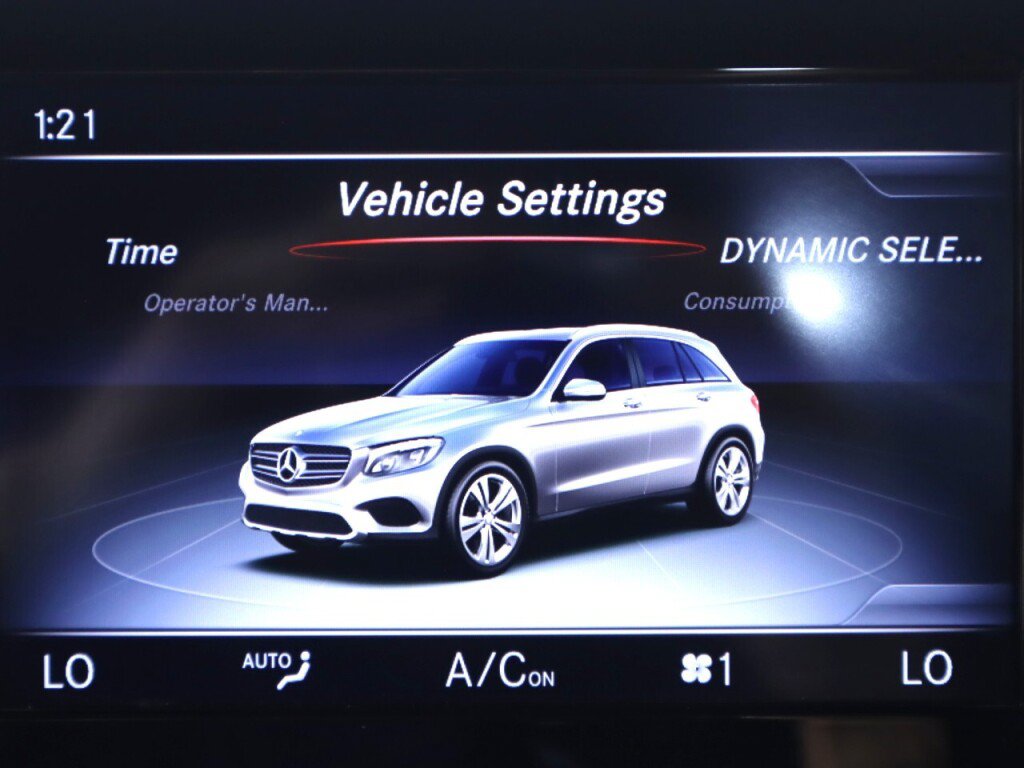 Used 2018 Mercedes-Benz GLC 300 4MATIC image 19