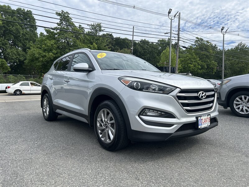 Used 2017 Hyundai Tucson SE w/ SE Popular Package 02 AWD/4WD image 3
