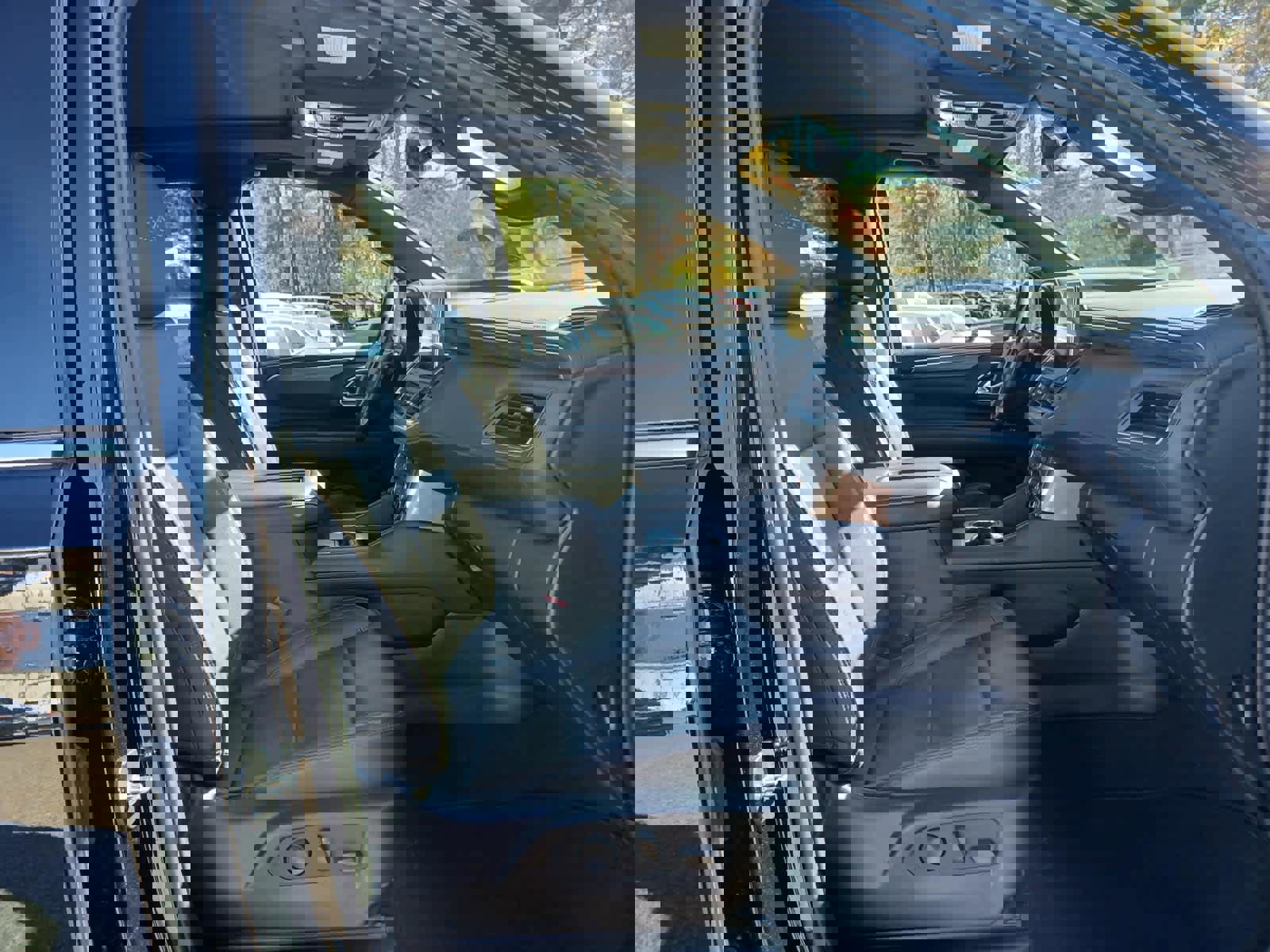 Used 2022 Chevrolet Suburban High Country w/ Max Trailering Package image 24