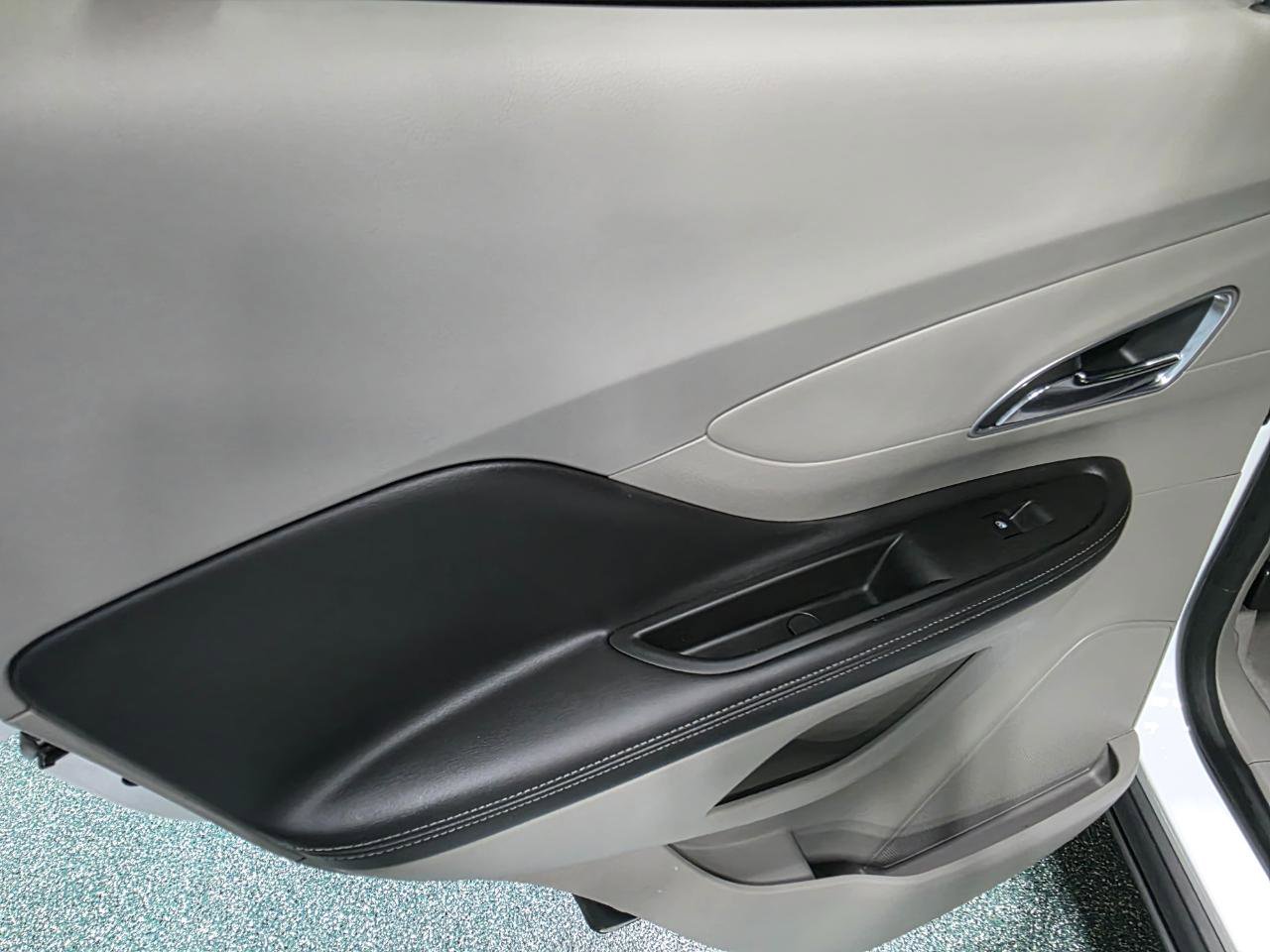 Used 2016 Buick Encore FWD image 20
